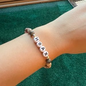 TAYLOR SWIFT | “Hoax” Inspired Friendship Bracelet